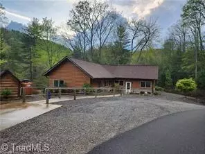 302 Doe Run, Purlear, NC 28665 photo 40
