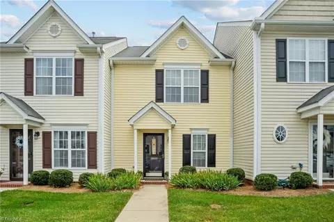 3848 Hickswood Creek Dr, High Point, NC 27265