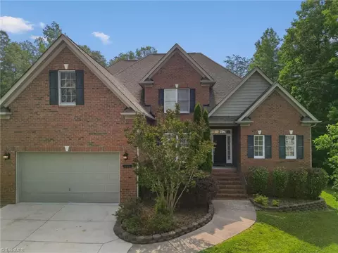 136 Ashbrook Rd, Thomasville, NC 27360