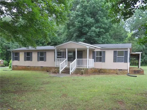 3334 Ossipee Holiness Ch Rd #C, Elon, NC 27244