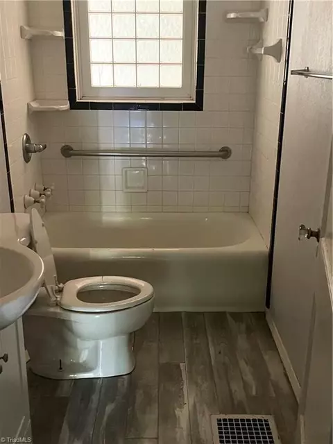 1202 Madison St, High Point, NC 27262 photo 6