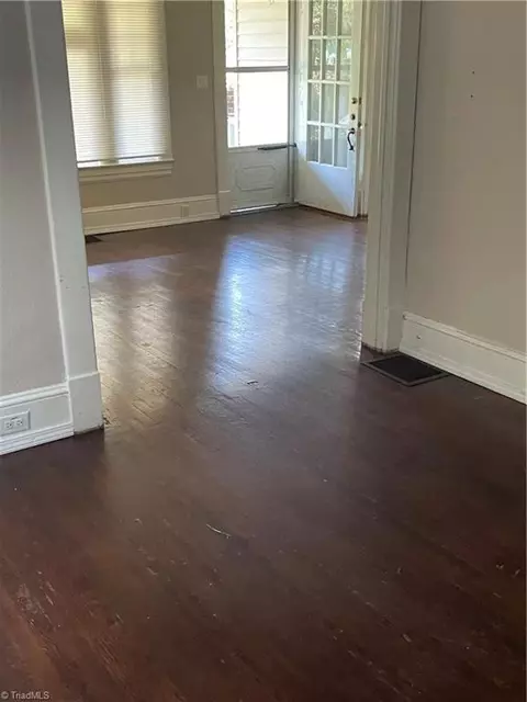 1202 Madison St, High Point, NC 27262 photo 4
