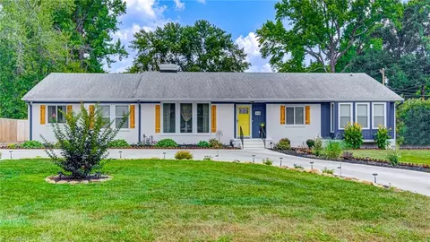 524 Idlewild Ave, Greensboro, NC 27410