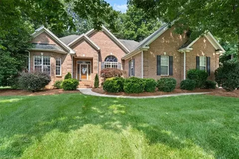 4630 Beacon Park Ln, Walkertown, NC 27051