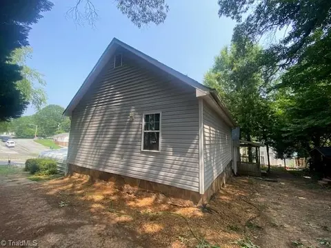 1304 Madison St, High Point, NC 27262 photo 26