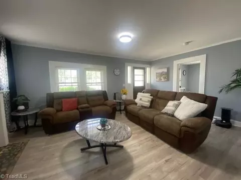 1304 Madison St, High Point, NC 27262 photo 3