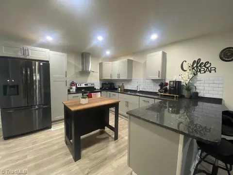 1304 Madison St, High Point, NC 27262 photo 6