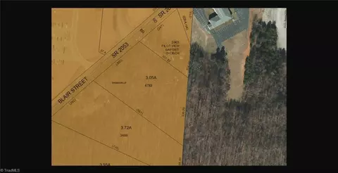 000 Blair St, Thomasville, NC 27360