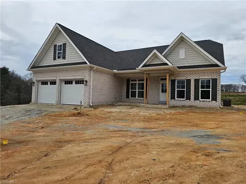 479 Rosewood Dr, Winston Salem, NC 27127