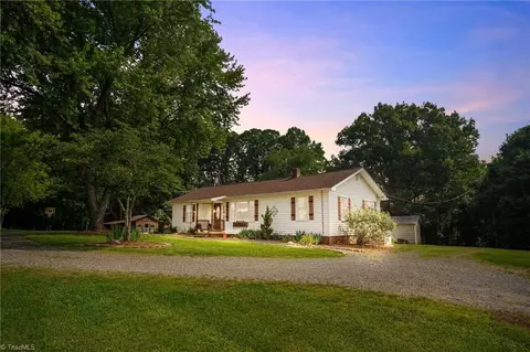 162 Missouri Ln, Madison, NC 27025
