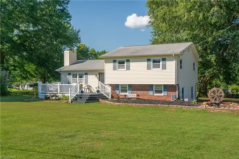 6549 Doral Dr, Tobaccoville, NC 27050