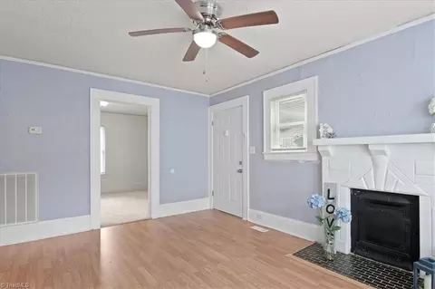 604 Hedrick Ave, High Point, NC 27262 photo 9