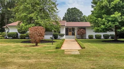 200 Country Club Dr, Lexington, NC 27292