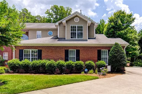 7654 Riverview Knoll Ct, Clemmons, NC 27012