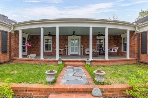 304 Shadow Valley Rd, High Point, NC 27262 photo 5