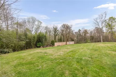 304 Shadow Valley Rd, High Point, NC 27262 photo 37