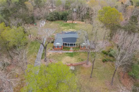 304 Shadow Valley Rd, High Point, NC 27262 photo 44