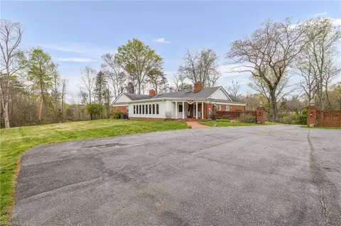 304 Shadow Valley Rd, High Point, NC 27262 photo 34