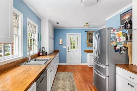 304 Shadow Valley Rd, High Point, NC 27262 photo 14