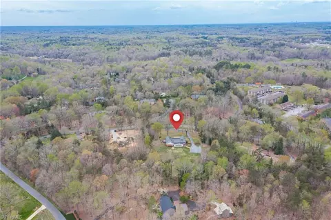 304 Shadow Valley Rd, High Point, NC 27262 photo 41