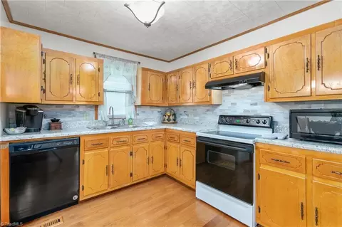 206 Elaine St, Trinity, NC 27370 photo 11