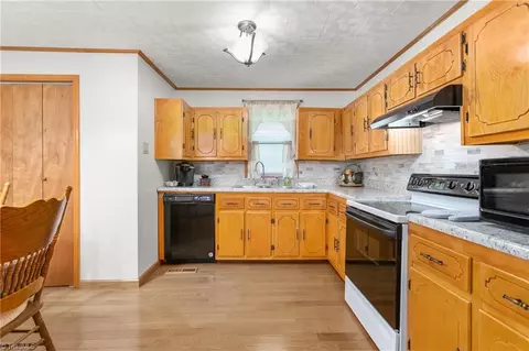 206 Elaine St, Trinity, NC 27370 photo 9