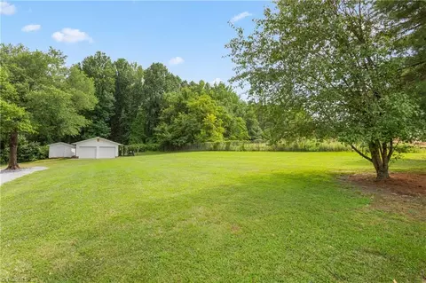 206 Elaine St, Trinity, NC 27370 photo 29