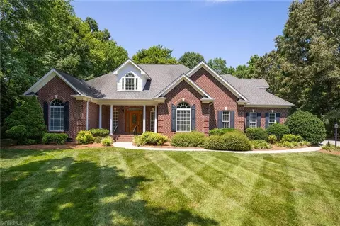 7305 Toby Ct, Summerfield, NC 27358