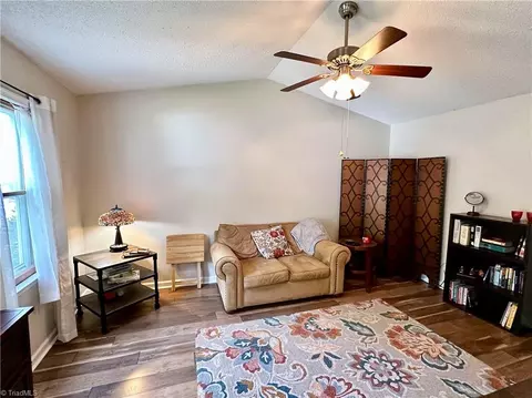 3049 Windchase Ct, High Point, NC 27265 photo 5