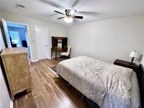 3049 Windchase Ct, High Point, NC 27265 photo 14