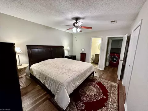 3049 Windchase Ct, High Point, NC 27265 photo 11