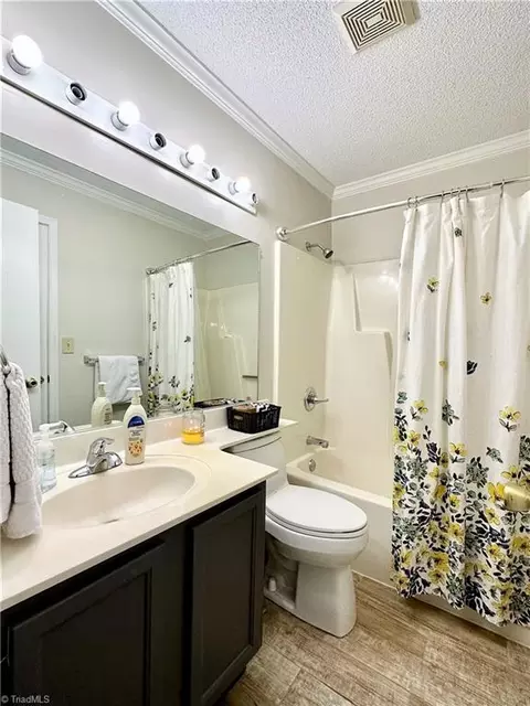 3049 Windchase Ct, High Point, NC 27265 photo 15