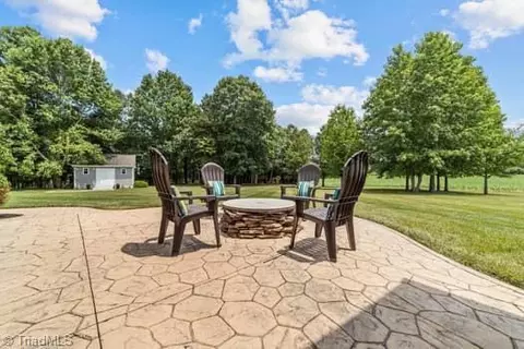 663 Spring Haven Dr, Randleman, NC 27317 photo 7
