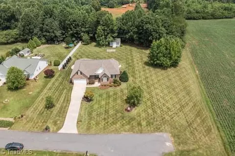 663 Spring Haven Dr, Randleman, NC 27317 photo 2