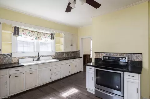 939 Webb Loop, Madison, NC 27025 photo 12