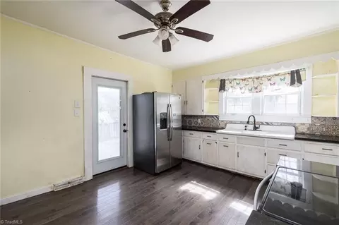 939 Webb Loop, Madison, NC 27025 photo 11