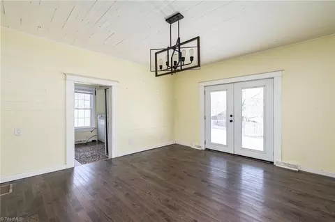 939 Webb Loop, Madison, NC 27025 photo 9