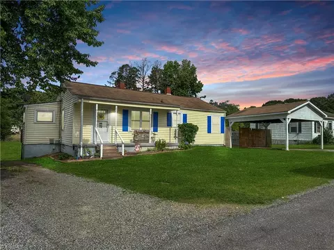 169 Lake St, Linwood, NC 27299