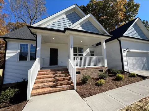 1085 Candlewood Dr, Kernersville, NC 27284