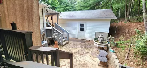 183 Davids Pl, Lowgap, NC 27024 photo 7