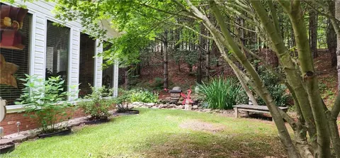183 Davids Pl, Lowgap, NC 27024 photo 4