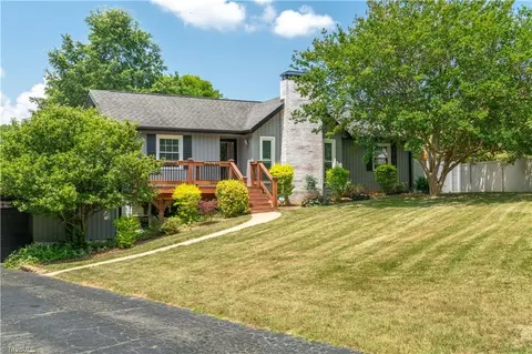 160 Creekside Ln, Lexington, NC 27295