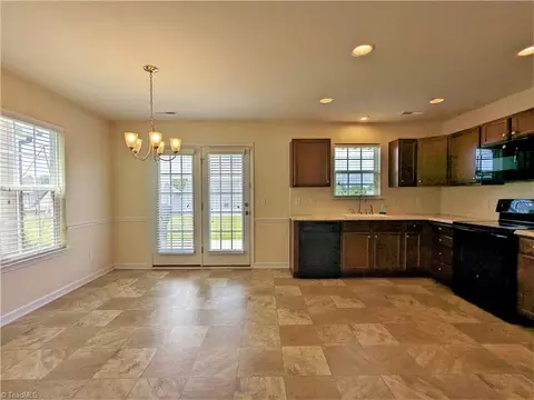 5763 Midstream Cir, Clemmons, NC 27012 photo 12