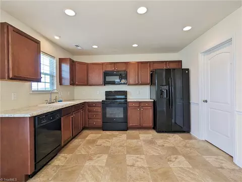 5763 Midstream Cir, Clemmons, NC 27012 photo 16