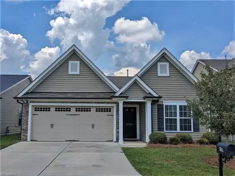 5763 Midstream Cir, Clemmons, NC 27012 photo 2