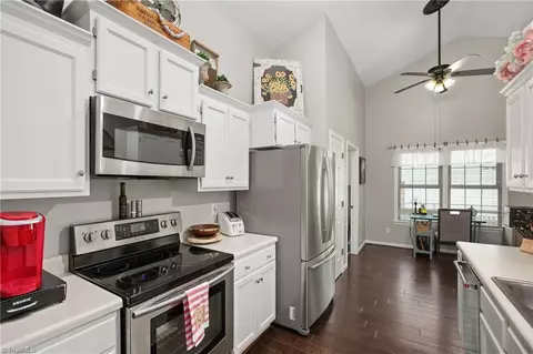 4308 Chilton Way, High Point, NC 27265 photo 6
