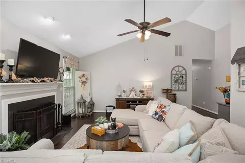 4308 Chilton Way, High Point, NC 27265 photo 14