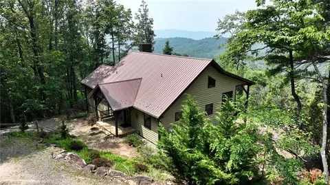 4879 Staghorn Rd, Purlear, NC 28665 photo 3