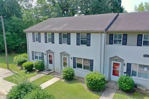 1931 Vantage Point Pl #B, Greensboro, NC 27407