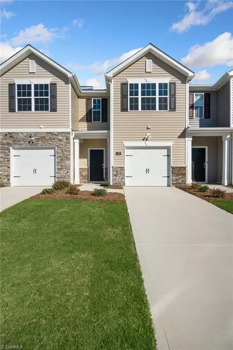 2320 Lily Dr #113, Haw River, NC 27258